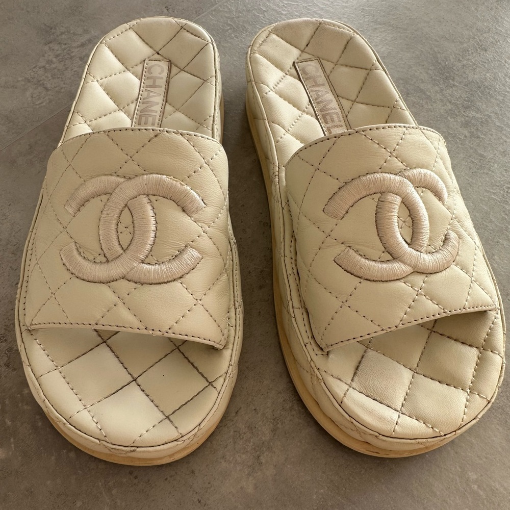 Chanel Slides